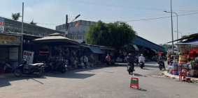 Chính chủ cần tiền trả nợ NH, ra gấp lô mặt tiền 80m2 ngay chợ BC, sổ hồng riêng