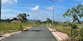 Cần bán đất MẶT TIỀN Trần Văn Chẫm, 80m2, shr, Củ Chi