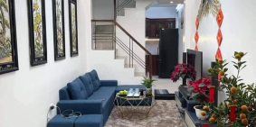 Bán nhà phố VĂN CAO, Ba Đình, diện tích 35m2, 5 tầng, ngõ oto giá 4.3 tỷ!