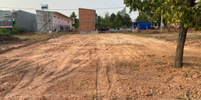 Tôi chính chủ chuyển nhà cần bán đất 450m và căn nhà cấp 4 kề chợ đường buôn bán