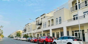 Nhà phố khu đô thị Tây Sông Hậu Long Xuyên