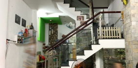 Nhà Phố 2 Lầu Sân Thượng Hẻm Xe Hơi, Đường Số 10, QUẬN 7