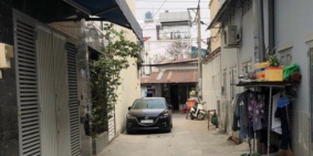 Nhà 5 tầng cực đẹp,ô tô ngủ trong nhà,nội thất gỗ Phạm Văn Chiêu,P.9,GV:giá rẻ.