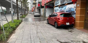 Bán nhà mặt phố Phạm Văn Đồng 100m2, mt5.5m vỉa hè rộng, KD đỉnh 25.5 tỷ.