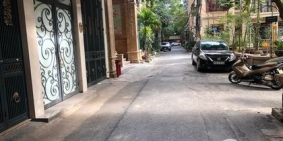 Nhà Doãn Kế Thiện, Cầu Giấy, lô góc, 7 tầng, thang máy, ôtô, 50m2, mt5m, 7.8 tỷ.