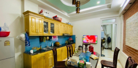 Hiếm có, Nhà 3 tỷ ngõ đẹp, gần phố Chính Kinh, 34m2