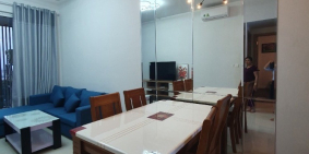 Chủ nhà cho thuê căn 2PN full nội thất Golden Maision