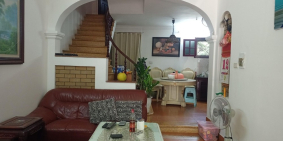 Tìm Chủ Cho Căn Biệt Thự Giữa Phố. Thiết Kế Hiện Đại. Nội Thất Châu Âu. An Ninh