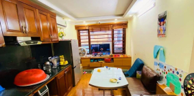 Nhỉnh 3 tỷ, nhà mặt ngõ Khương Đình 5 tầng kinh doanh, 20m ra phố.