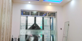 Cho thuê nhà 2 lầu hẻm XE TẢI 285 Cách Mạng Tháng Tám, P12, Quận 10