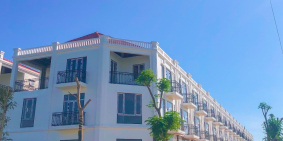 Nhà phố 2 mặt tiền ngay cổng chính khu C Royal Park Huế