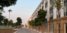 Bán gấp căn nhà phố Phú Châu- mặt đại lộ Nguyễn Hoàng và big C Thanh Hóa!