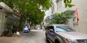 BÁN NHÀ PHỐ TRUNG YÊN VỈA HÈ KINH DOANH 80M 5 TẦNG 17 TỶ LH 0978439490