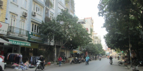 Mặt phố Nguyễn Viết Xuân sầm uất gần phố Ngô Thì Nhậm 36m2, chỉ 3.79 tỷ.