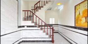 Bán nhà mới xây 1 trệt, 1 lầu, 2pn, 2 wc, HXH, DT:4x8,giá 635tr