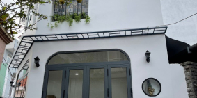 BÁN NHÀ KIỆT OTO ĐƯỜNG TRẦN CAO VÂN, SÁT BIỂN.