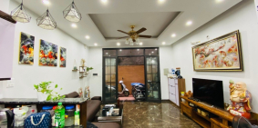 Bán Nhà 5 Tầng Phố Phùng Khoang 35m2 Ô tô gần, Tiện Ích 5 Sao giá 3 tỷ