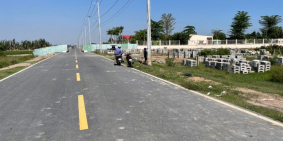 Lô 518m2 mặt tiền đường nhựa dẫn vào khu TĐC xã Phú Đông. Mặt tiền lên đến 28.5m