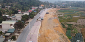 Đất nền chợ vàng tại Văn Chấn – Yên Bái từ 7.5tr/m2,sát QL32, sổ lâu dài.