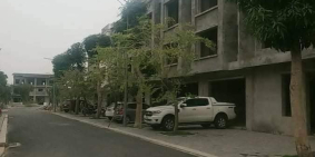 Bán căn Kinh Doanh 90m2 gần cổng chính dự án trong Ecopark- HD. giá bao rẻ