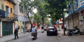 Mặt Phố Bà Triệu, HĐ, 57m x 7T, MT4m, Kinh Doanh Sầm Uất giá 16 tỷ 5