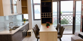 Bán tòa Apartment 12căn hộ ( 1khách + 1ngủ ) - thang máy, ô tô đỗ, view Hồ Tây