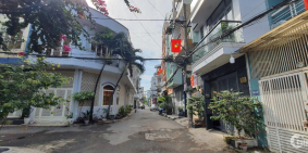 Bán Nhà Giá sốc 5 tỷ Phạm Văn Đồng  Bình Thạnh 76m2