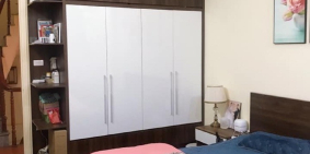 Bán nhà đường Lạc Long Quân, Tây Hồ nhà đẹp 32m2, 5T giá chỉ nhỉnh 4tỷ