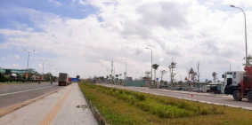 Tôi chính chủ, bán gấp lô hướng Đông, khu Phong Nhị, đối diện bệnh viện Vĩnh Đức