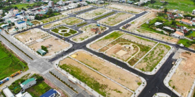 Đất nền mặt tiền trung tâm gần biển, cửa hàng ô tô