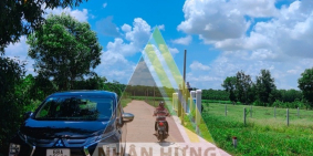 Đất gần trung tâm thị trấn Tân Châu, cách đường DT785 70m