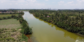 Mặt tiền sông lớn đường 2 xe hơi tránh nhau cực kì thích hợp làm nhà vườn