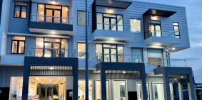 Nhà Phố Biển được Sỡ Hữu Lâu Dài Duy Nhất Ở Bãi Dãi Cam Ranh. Có Sân Thượng