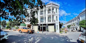 Nhà mới xây 2 lầu,sổ riêng chính chủ,MT đường 13m tiện ở và kinh doanh