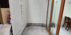 NHÀ 3 THOÁNG SÁT CÔNG VIÊN CẦU GIẤY, NGÕ THÔNG!