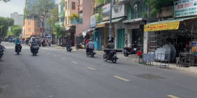 Mặt tiển Sư Vạn Hạnh Quân 10, 56m2, 4 tầng, 20.5 tỷ