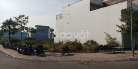 Xuất ngoại qua mỹ định cư sang nhanh lô góc ngã tư 2 mặt tiền 300m2(15x22)