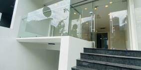 Cho thuê nhà MT đường D1 khu him lam,Q7: 5x20, trệt 1 lầu Gia: 30 triệu, kinh do