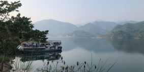 Biệt thự nghỉ dưỡng Mặt hồ Hòa Bình - Takara Resort