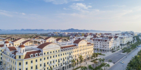 Khách sạn mini nằm giữa trung tâm thành phố Hạ Long