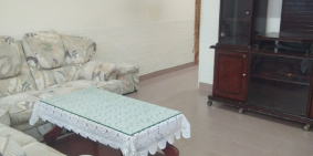 Hiếm nhà sổ hồng riêng, đường nhựa 8m. Ngay trung tâm