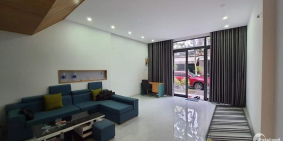 Cần bán gấp nhà mặt tiền Hồ Tông Thốc – Hải Châu, 2 tầng 93m2 giá chỉ 6.25 tỷ.