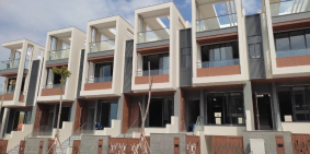 Cần bán Nhà phố Sở hữu lâu dài 1 trệt 3 lầu tại Summerland Mũi Né Resort