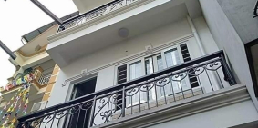 NHÀ LÔ GÓC! Gần ôtô Ngọc Lâm - Long Biên dt 62m2 x 5t, mt 5m giá chỉ 5.85 tỷ.