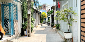 Bán nhà mới 1 lầu gần mặt tiền đường Phạm Hùng Phường 4 Quận 8