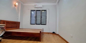 Nhà đẹp Xuân La, quận Tây Hồ, vị trí đẹp, nhà giá rẻ 33m2, 4T, giá chỉ 3.4 tỷ