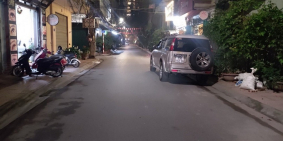 Bán nhà kinh doanh, 2 vỉa hè phố Phạm Văn Đồng 55m2 giá chỉ 12.6 tỷ.