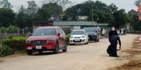 Đất mặt đường đôi Đông Phú - Đông Sơn