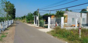 Đất vườn chính chủ cần bán hơn 1000m2 đường nhựa, có dân cư xung quanh Siêu Hot!