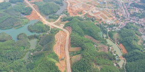 Đất ở đô thị thị trấn Yên Bình- Yên Bái , cạnh hồ Thác Bà, giá 12tr/m2, ck 3%